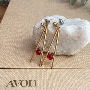 Avon Geometric A-Shaped GoldTone Dangle Earrings - Red Rhinestone Centre 105
